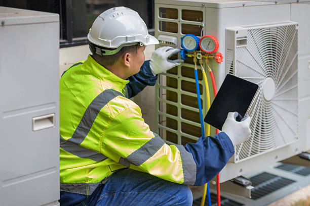 Professional Hvac technician working in Coloma, CA